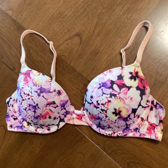 34B PINK Victoria’s Secret “Wear Everywhere Demi” Bra - Picture 9 of 15